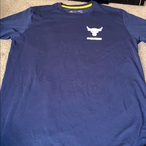 Men’s Underarmour tee